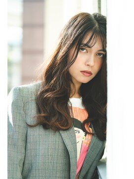 セラ バイ ユーレルム(SerA by U-REALM) 大人ゆるカジウェーブ 担当 森