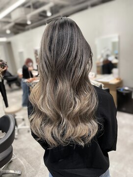 アヴァンス 京橋店(AVANCE) ミルキーベージュ