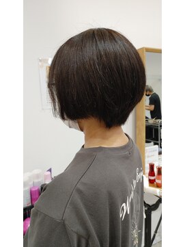 ウトシティ 横もスッキリショートボブ