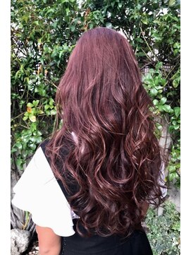 アクアマリン8810 ハチハチイチゼロ(AQUA MARINE 8810) ペールベージュセクションカラーグラデーションカラー外ハネボブ