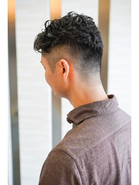 ムゥフ ヘアーアンドアイラッシュ(mouf hair&eyelash) ソフトフェードカット