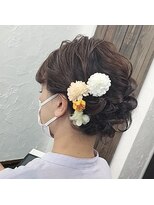 ユラウ(yurau) 洋装アップスタイルヘアアレンジ
