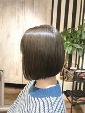 クロワ(croix) ショートボブ/ミニボブ×艶カラ-