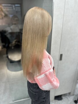 ロンド レア 天神大名店(Lond Le’a) ミルクティー/暖色カラー/レイヤーカット/韓国ヘア/顔周りカット