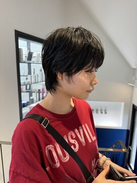 トレス(TRESS) ハンサムショート　毛流れショート　耳掛けショート