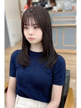 ネオリーブ クーロ(Neolive curro) 韓国前髪顔周り×美髪レイヤー[横浜/縮毛矯正/前髪縮毛矯正]