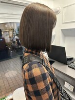 ラレイ(Lalei)&nbsp;【白岩】大人ボブ/オリーブカラー