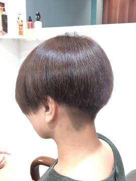 ヘアー グリーン(hair green) 30代40代50代/2ブロ女子/大人ショート/刈り上げ女子