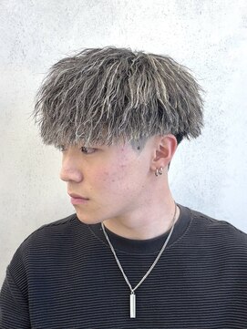 ルースト 西院店(ROOST) ツイストパーマ/ホワイトメッシュ/マッシュ