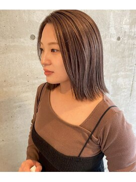 ロッカヘアエジェ(ROCCA hair eje.) ハイライトカラー切りっぱなしハイライトボブ