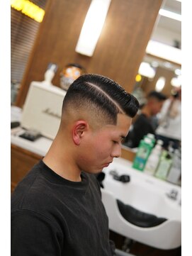 ザ チョップ ショップ ハラジュク(THE CHOP SHOP HARAJUKU) ハイスキンフェードサイドパート