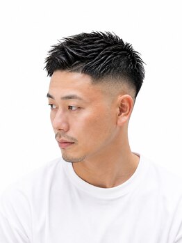 イントウキョウ 秋田店(IN TOKYO)の写真/大人男性に似合う清潔感あるスタイルをご提案◎再現性の高いカットで、毎朝のセットも簡単にキマる。