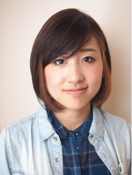 アムールピコ 浦安(Amour Pico) インナーカラーボブ