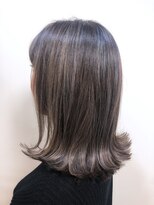 モ ディープ 泰夢(mo’Deep 泰夢)&nbsp;グレージュ外ハネロブ