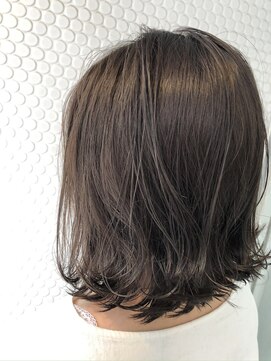 エル(EL by green) [ＡＫＩＫＯ]グレージュ×ミディアムレイヤー☆0112327997