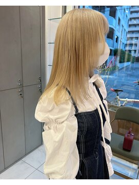 ディーナ(D'na) 【D'na×古屋】ブロンドカラー