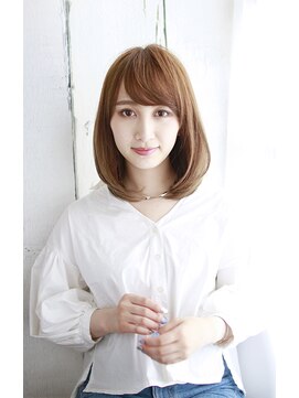 シュシュット(chouchoute) 斜めバングデザインカラーシルキーベージュグレージュカラー/151