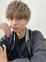 テトラ バイ ネオリーブ 横浜西口店(tetra by neolive)&nbsp;横浜★ケアブリーチ　ハイトーン　インナーカラー　韓国風