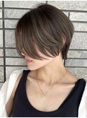 大人外国人風ショートレイヤーボブ 前下がりボブ 学割U24 A0524