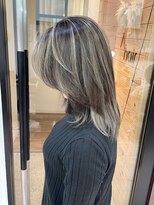 アップ(A+hair)&nbsp;ハイライトカラーケアブリーチ白髪ぼかしレイヤーカット40代50台