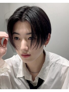 メンズラピス 栄店(Men's Lapis) 韓国前下がりセンターパート刈り上げ