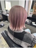 ピンクベージュ