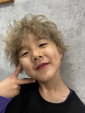 ファブ アパートメント(FAB apartment) キッズパーマ