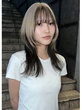 ピア ヤクイン(Pia Yakuin) デザインカラー×レイヤーカット