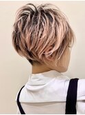 刈り上げクールショート/ピンクベージュ/モードヘア/くせ毛多毛