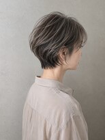 ラベルムバイエーケー(La Belleme by AK) 大人の白髪ぼかしショート