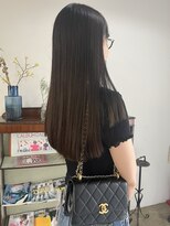 ヘアーアイストゥーレ(HAIR ICI TRE)&nbsp;ストレート　美髪　髪質改善　グレージュ　ロング　担当阿知波