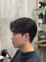 クラン(CLAN)&nbsp;刈り上げセンターパート/韓国メンズヘア