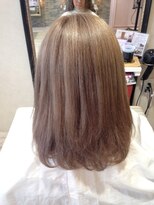 トリコ 梅田茶屋町店(trico) ハイトーン⇒外国人風アッシュ 【トリコ梅田茶屋町店】