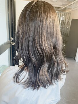 シアン(CYAN) ラベージュカラー