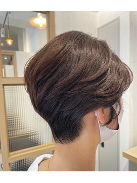 スリー(Three) ショートボブ