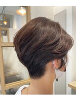 スリー(Three) ショートボブ