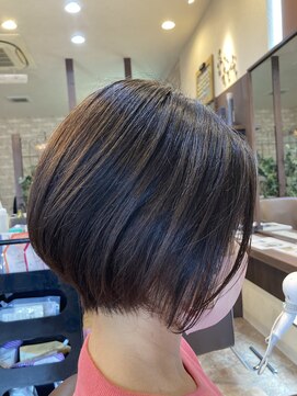 ヘアーメイク バレンタイン(hair make valentine) 前下がりショート
