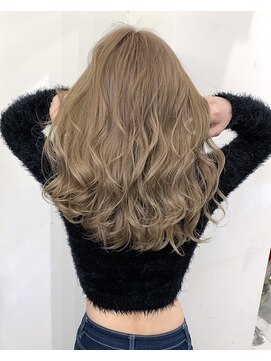 ナイン 麻布十番(NINE) ケアブリーチプラチナベージュ