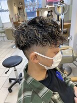 テトラ バイ ネオリーブ 横浜西口店(tetra by neolive)&nbsp;横浜★スペインカールフェードスパイラルハイライト