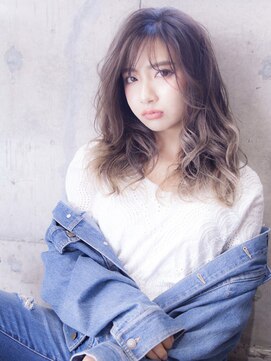 ジェニーバイメノン(JENNIE by Menon) レイヤーカット オリーブベージュ こなれミディ ダブルカラー