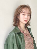 ユーリー(juurii)&nbsp;シースルーバングの低めのレイヤーミディアムヘア