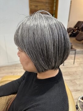 ヒラソル(girasol) グラデーションショートボブ