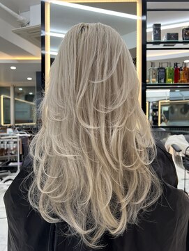 ラピス 渋谷本店(Lapis) ホワイトブロンド/外国人風/レイヤーカット/シールエクステ