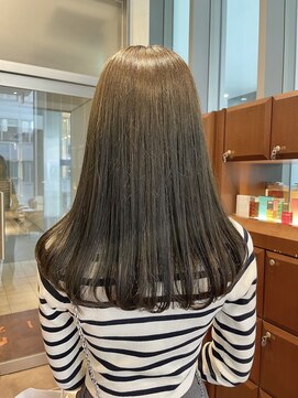 エルサフィロ ヨドヤバシ(el zafiro yodoyabashi) オリーブベージュ ロングヘア