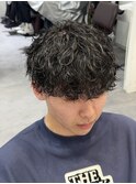 波巻きツイストスパイラルツーブロック刈り上げメンズパーマ