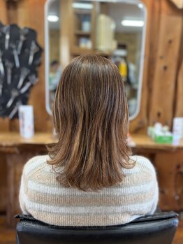 ヘアサロン コマチ(hair salon comachi)の写真/通常のグレイカラーから白髪を活かしたハイライトによる白髪ぼかしまで!経験豊富なスタイリストにお任せ♪