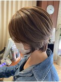 jourディレクター今嶋 ハイライトで遊びのあるショートボブ
