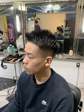 メリケンバーバーショップ フクオカ(MERICAN BARBERSHOP FUK) ハイライトマッシュパーマウルフアッシュブラック