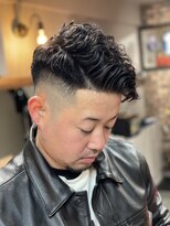 コーク(coke)&nbsp;spiral perm × skin fade style