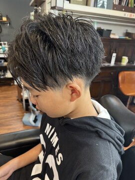 アーリータイムズ(EARLYTIMES) 中学生ツーブロック、